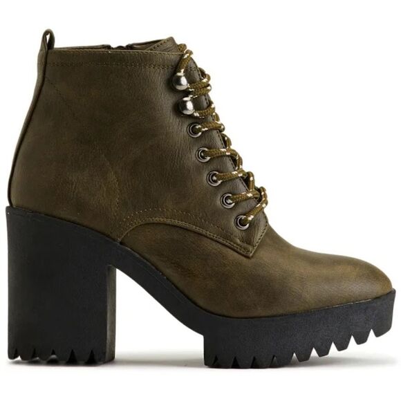 SEVEN7 Women's Flatiron Lug Sole Boots - Picture 2 of 14